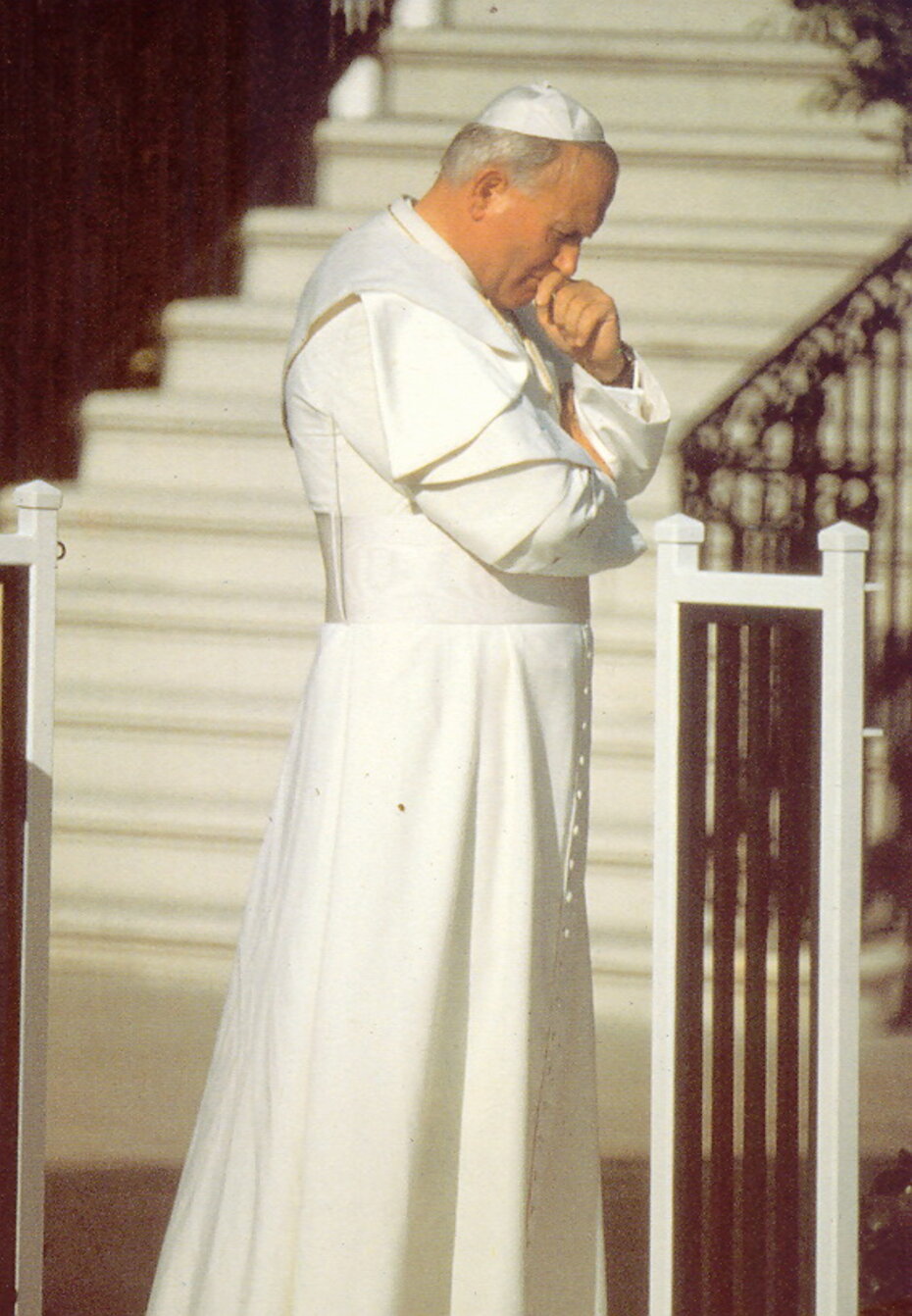 JP II.nachdenkend J2000